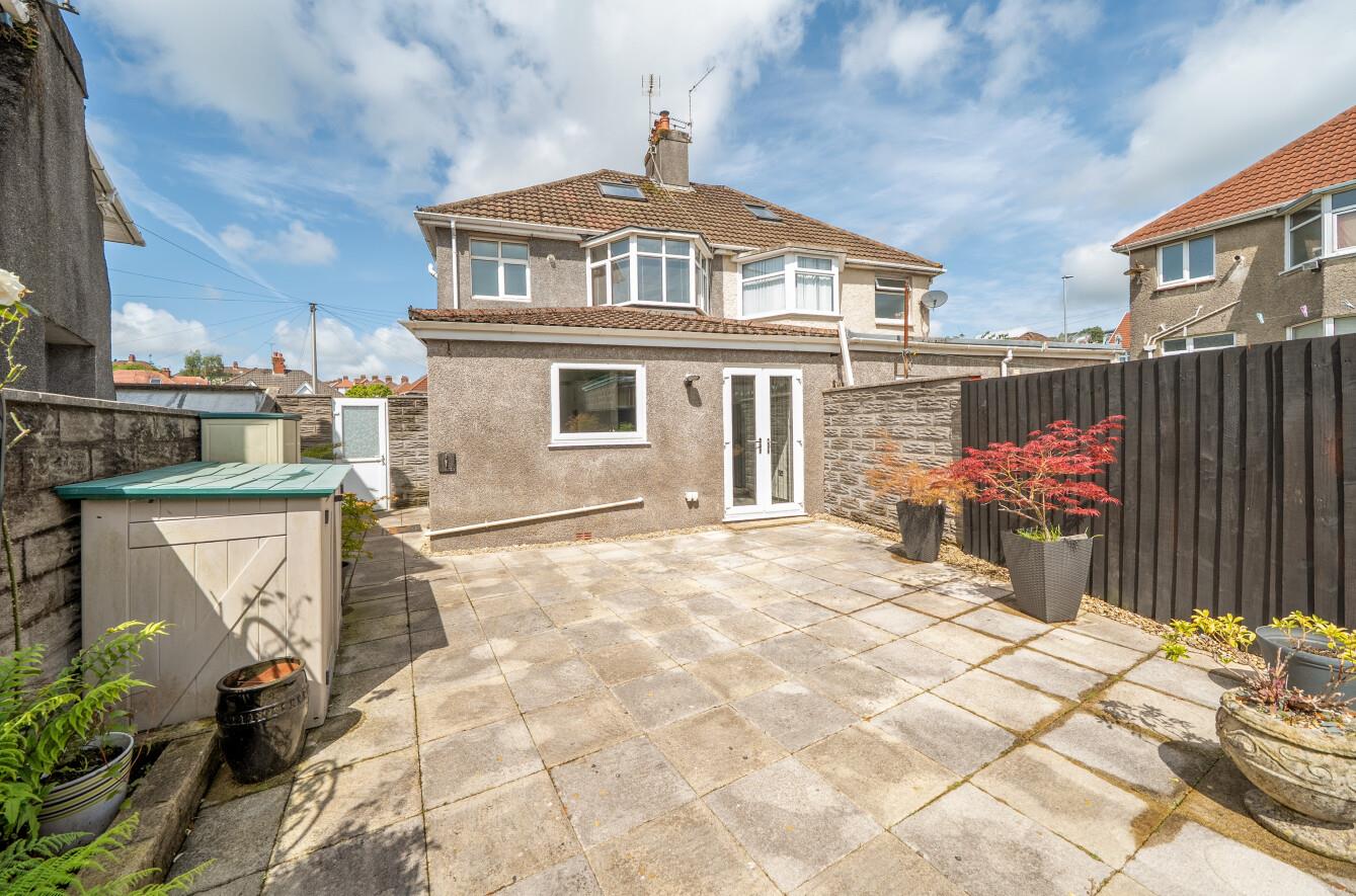 Glan Yr Afon Road, Sketty, Swansea